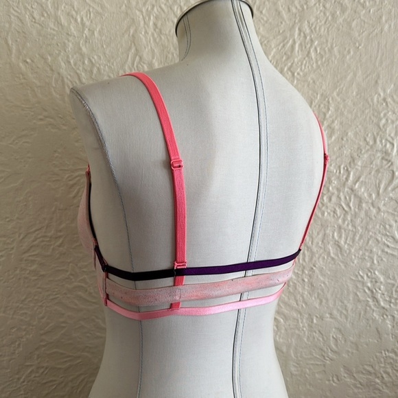 Victoria’s Secret Cage Back T-Shirt Bra Pink Purple 32B - Picture 2 of 9